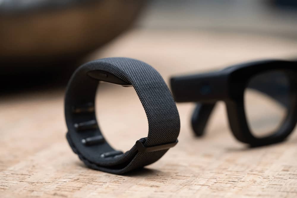 取代 Vision Pro？深度解析 Meta 重磅發(fā)布的全新AR產(chǎn)品 Orion